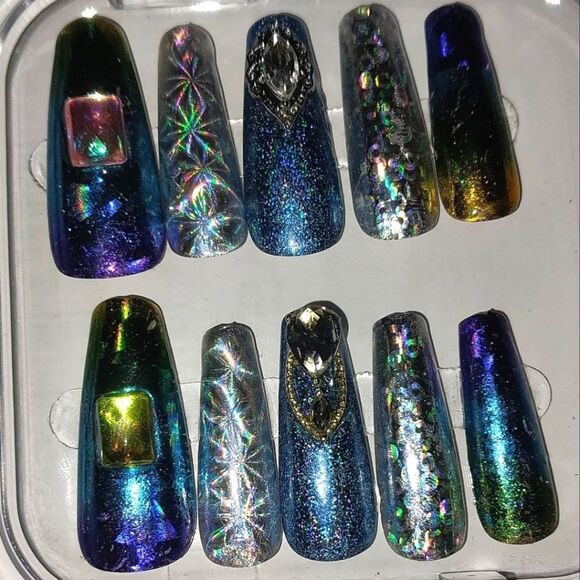 Hand crafted festive press on nails sz Large - Picture 7 of 8